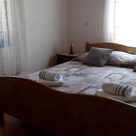 3 Apartamento *
